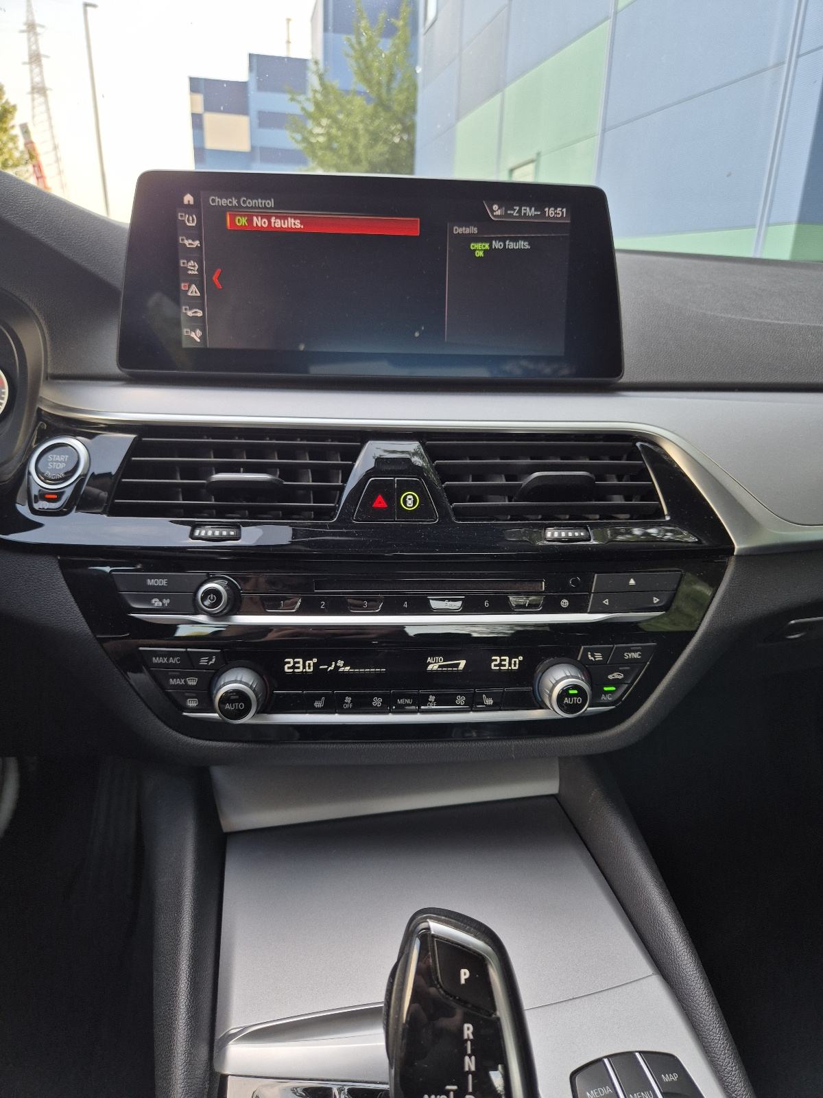 BMW serija 5 520d automatik, fotografija 20