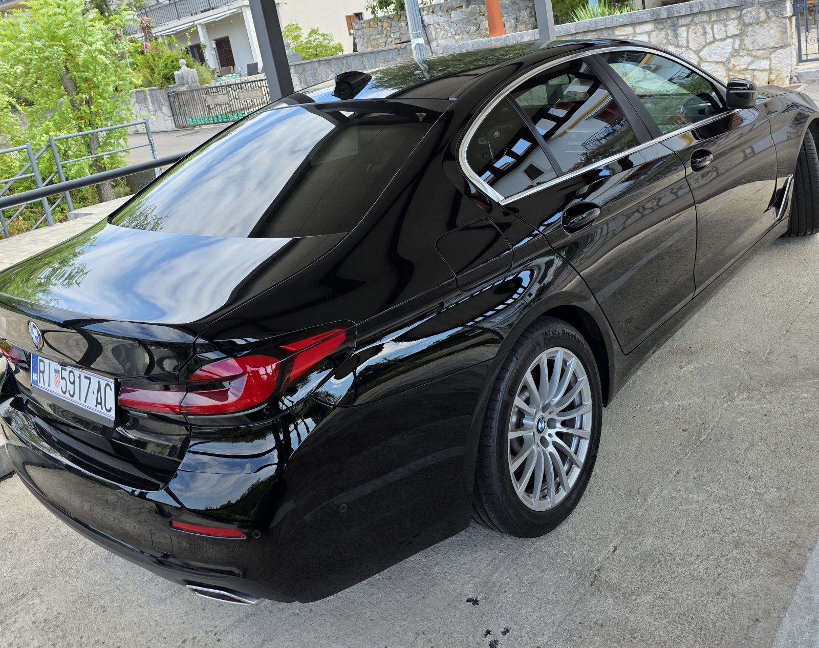 BMW serija 5 520d automatik, fotografija 2