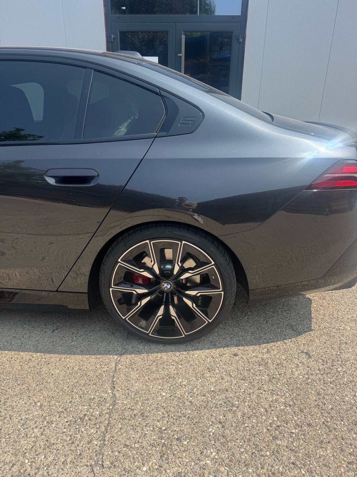 BMW serija 5 520d automatik, fotografija 12