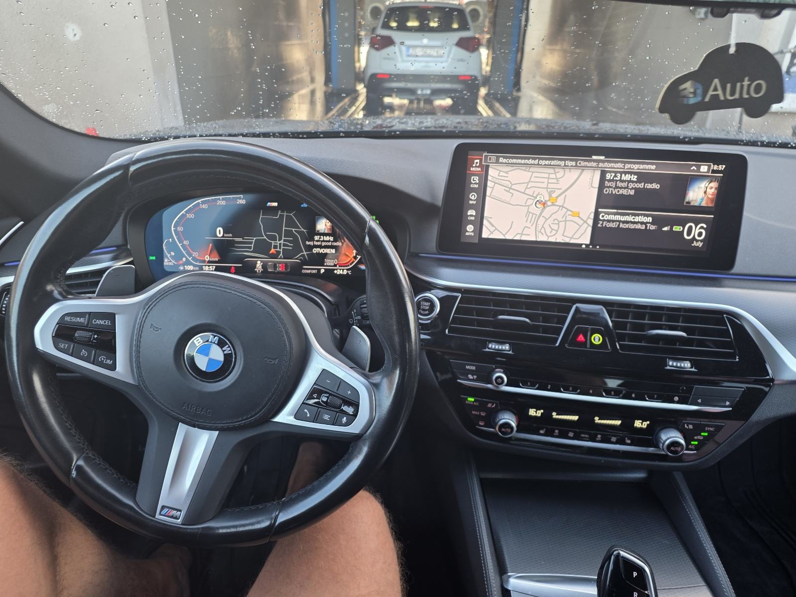 BMW serija 5 520d automatik , Prilika!, fotografija 11