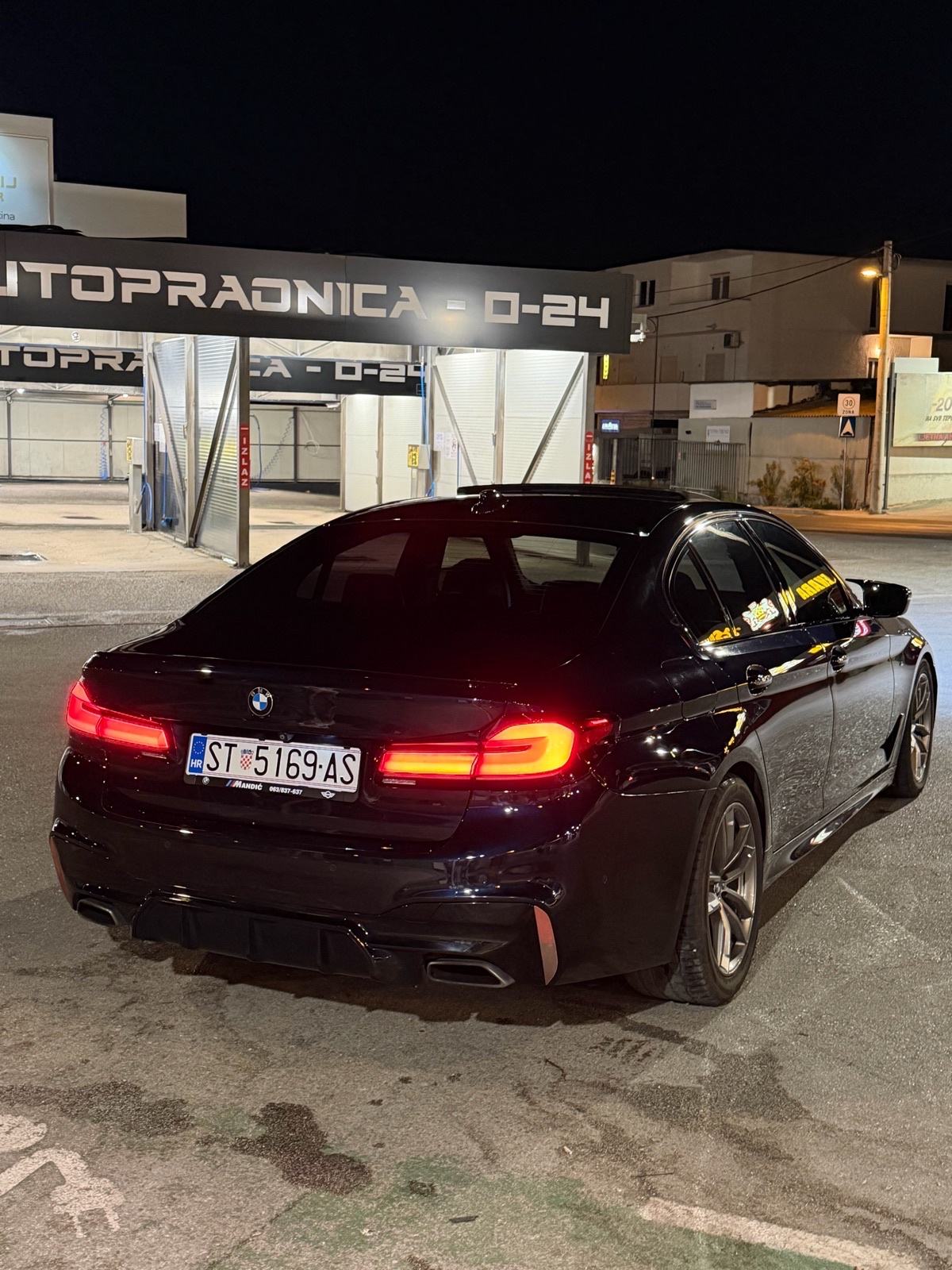 BMW serija 5 520d automatik, fotografija 6
