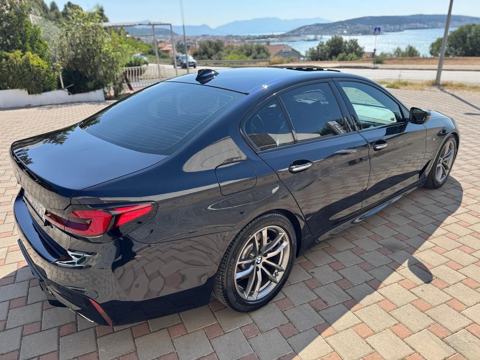 BMW serija 5 520d automatik, fotografija 3