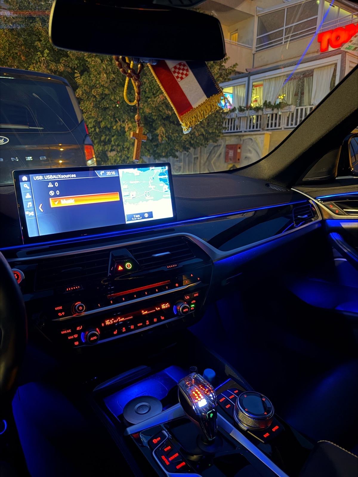 BMW serija 5 520d automatik, fotografija 10