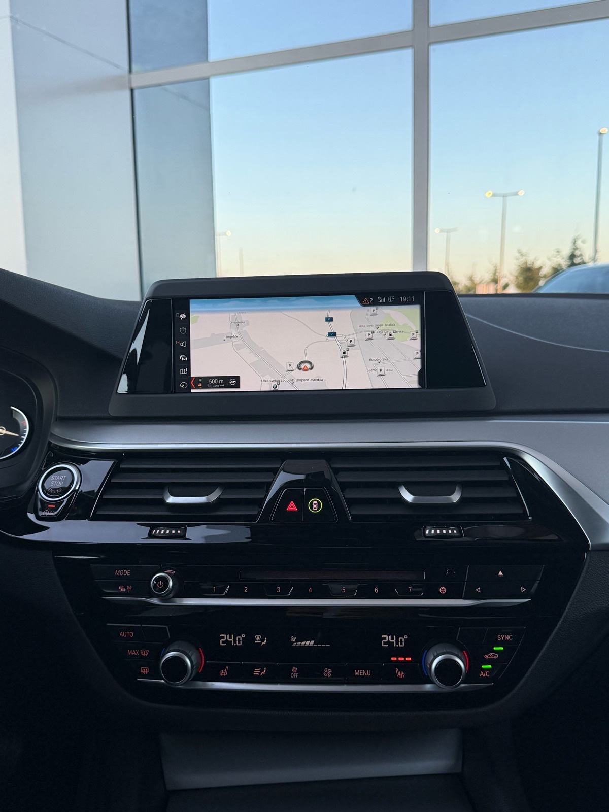 BMW 520d AUTOMATIK, ACC, NAVI, GR.SJED, ALU 18, REG 6/27, fotografija 13