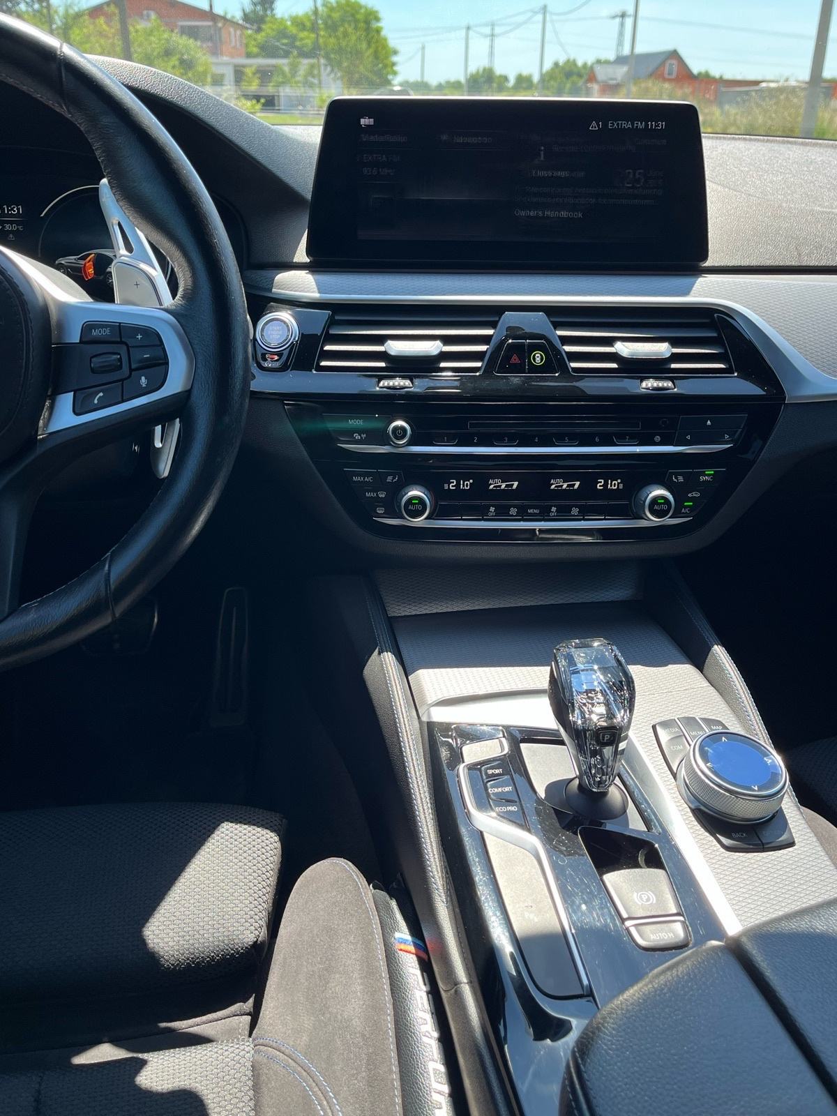 BMW serija 5 520d G30, fotografija 3