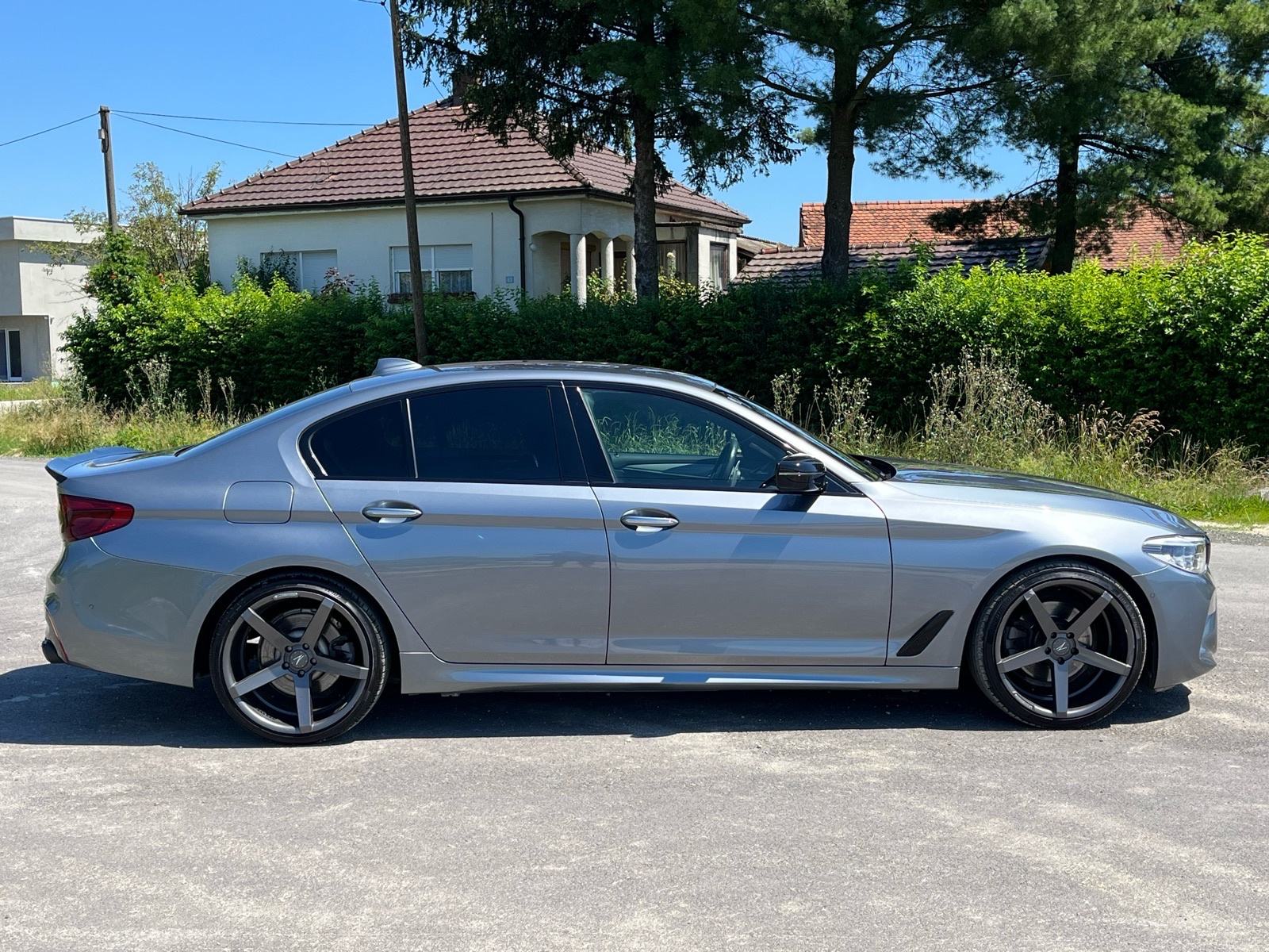 BMW serija 5 520d G30, fotografija 10