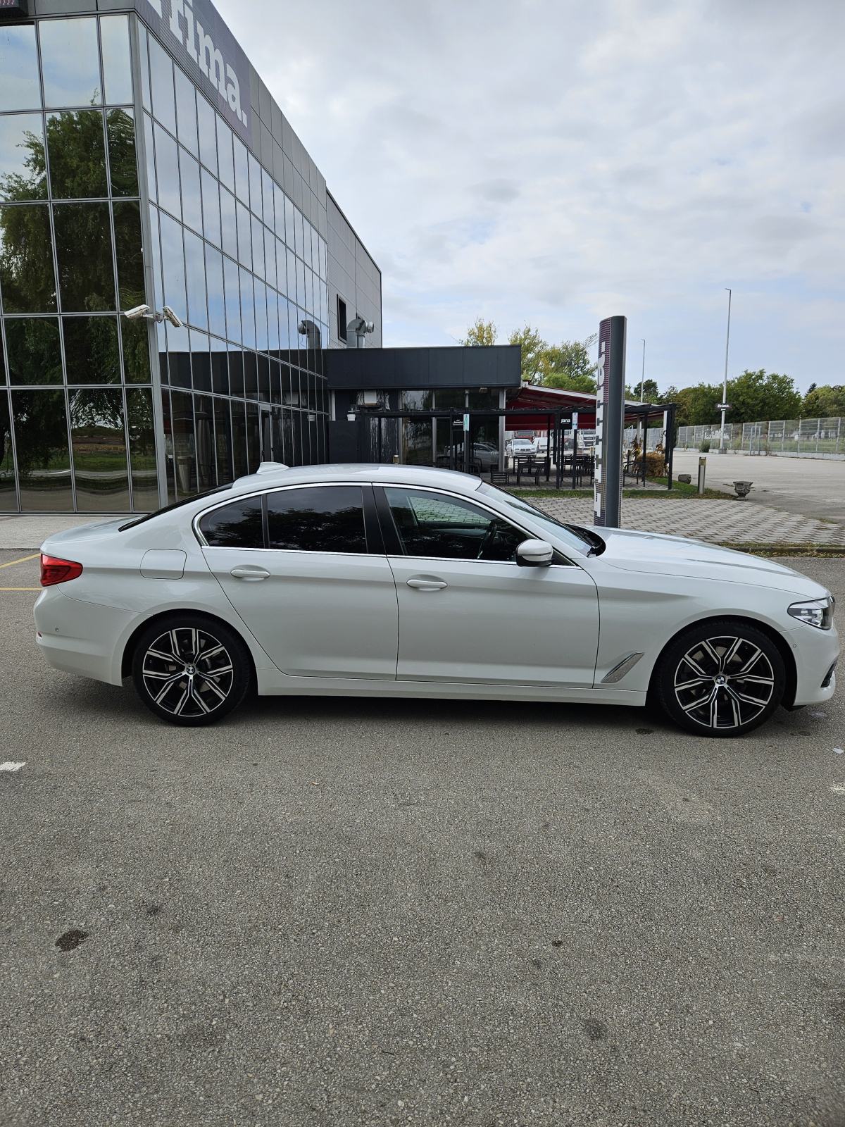BMW serija 5 520d,g30 Xdrive 207000 tkm, fotografija 4