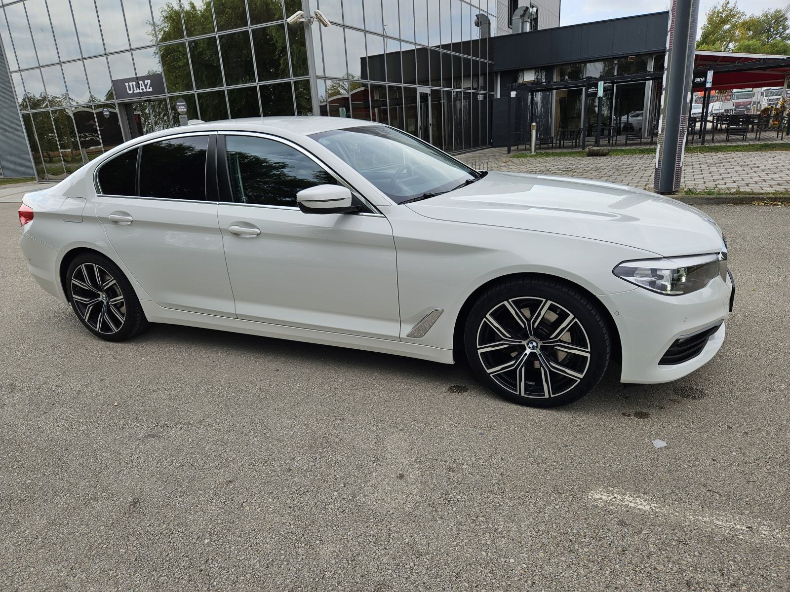 BMW serija 5 520d,g30 Xdrive 207000 tkm, fotografija 10