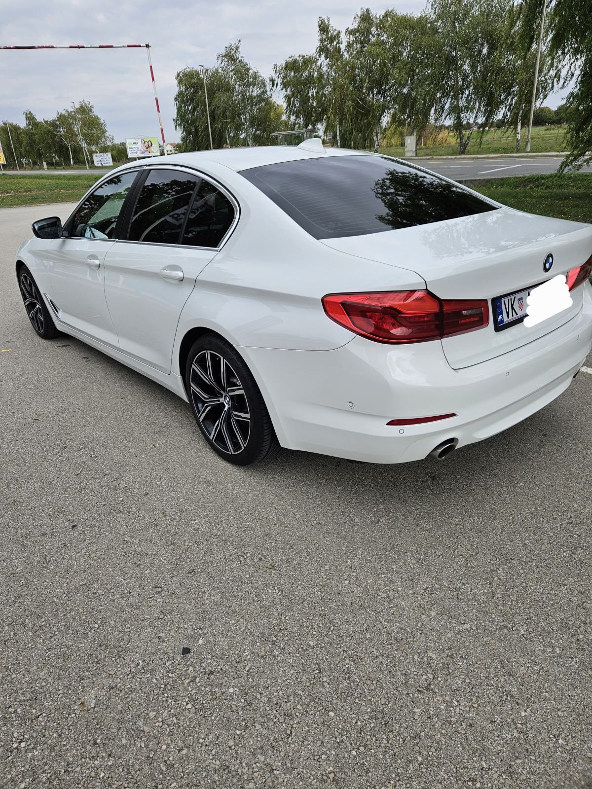 BMW serija 5 520d,g30 Xdrive 207000 tkm, fotografija 7