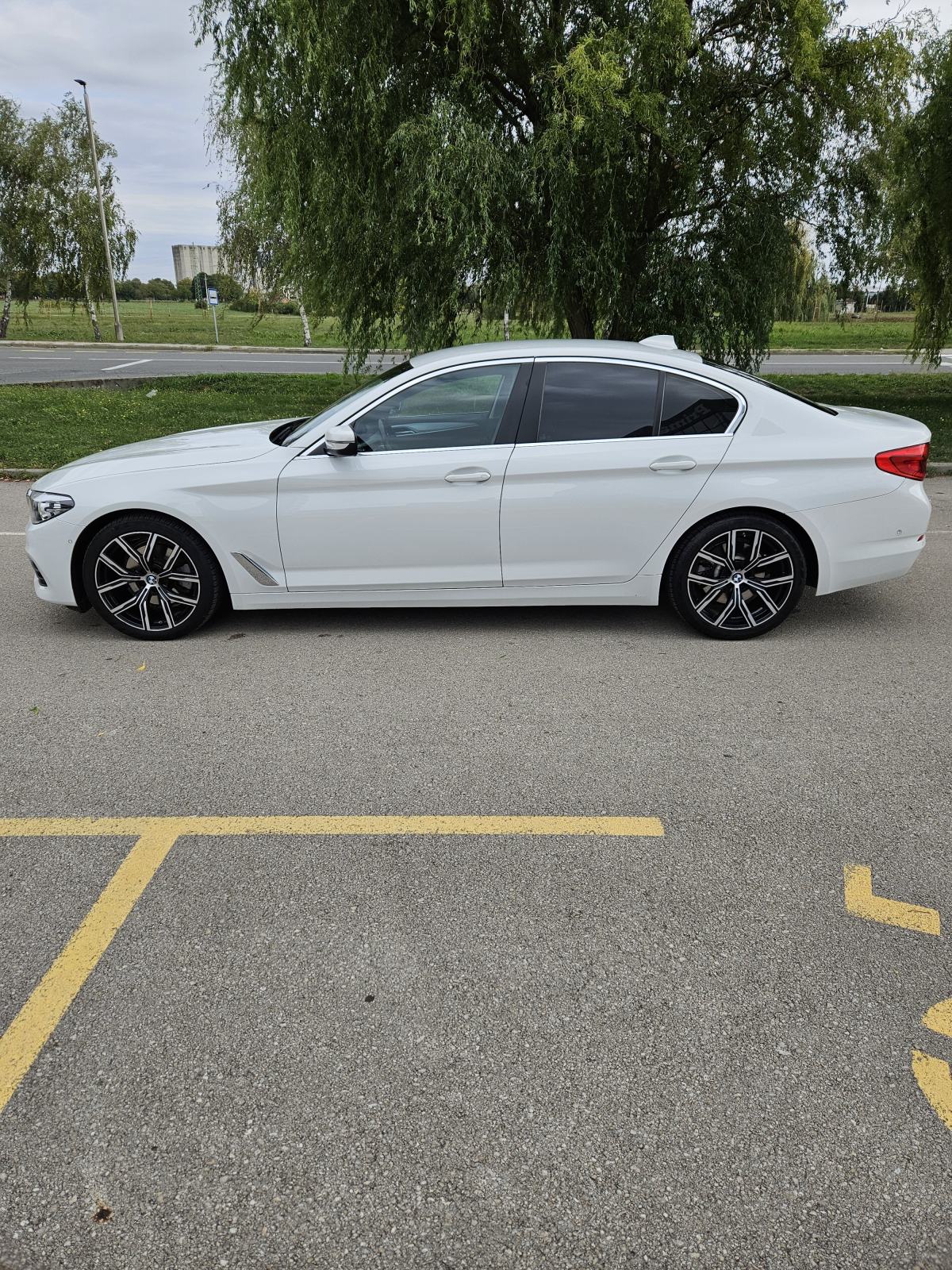 BMW serija 5 520d,g30 Xdrive 207000 tkm, fotografija 8