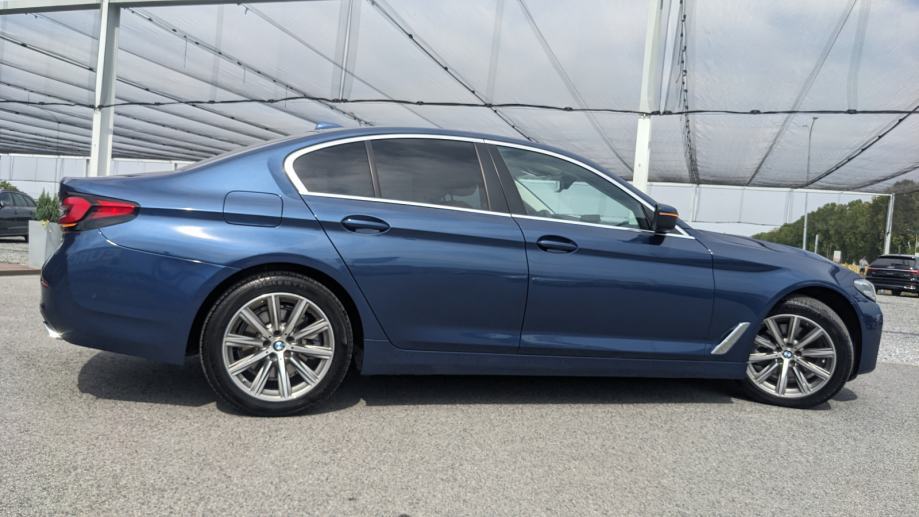 BMW SERIJA 5 520D LUXURY LINE, fotografija 5
