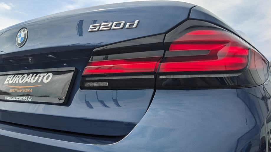 BMW SERIJA 5 520D LUXURY LINE, fotografija 7