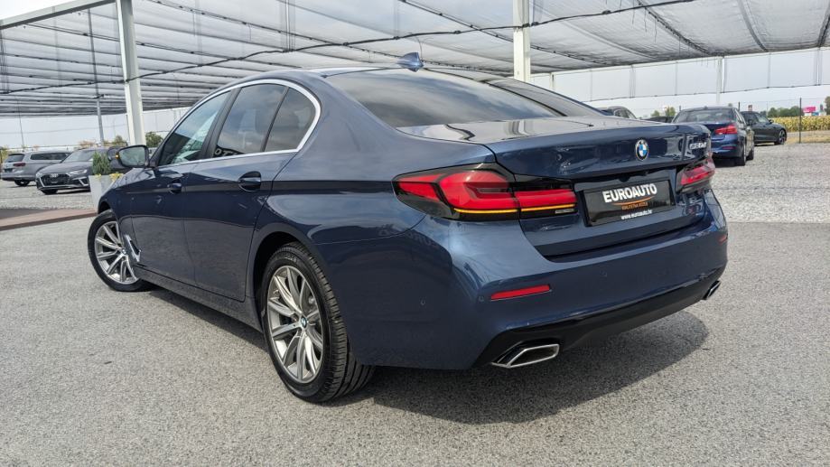 BMW SERIJA 5 520D LUXURY LINE, fotografija 9