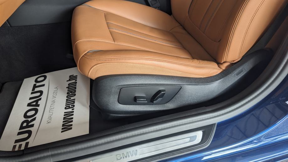 BMW SERIJA 5 520D LUXURY LINE, fotografija 12