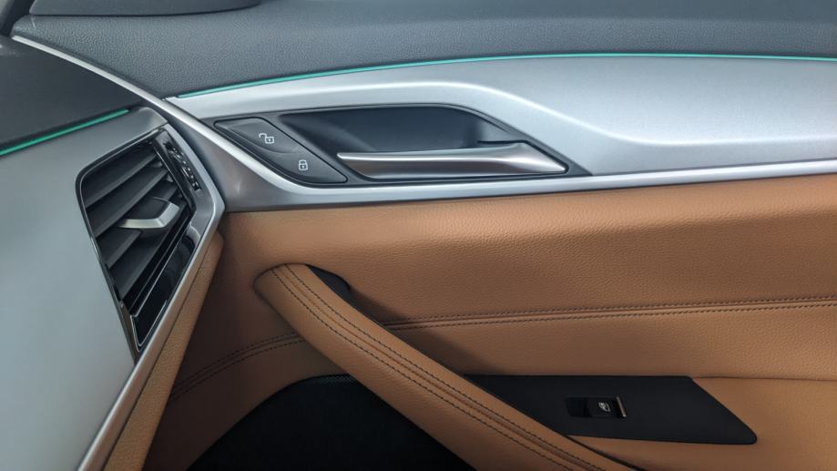 BMW SERIJA 5 520D LUXURY LINE, fotografija 14