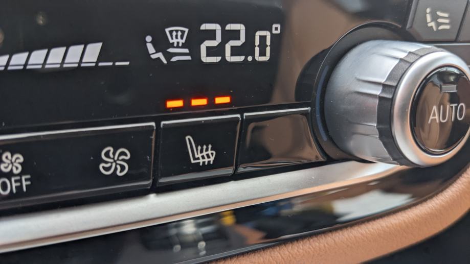 BMW SERIJA 5 520D LUXURY LINE, fotografija 18