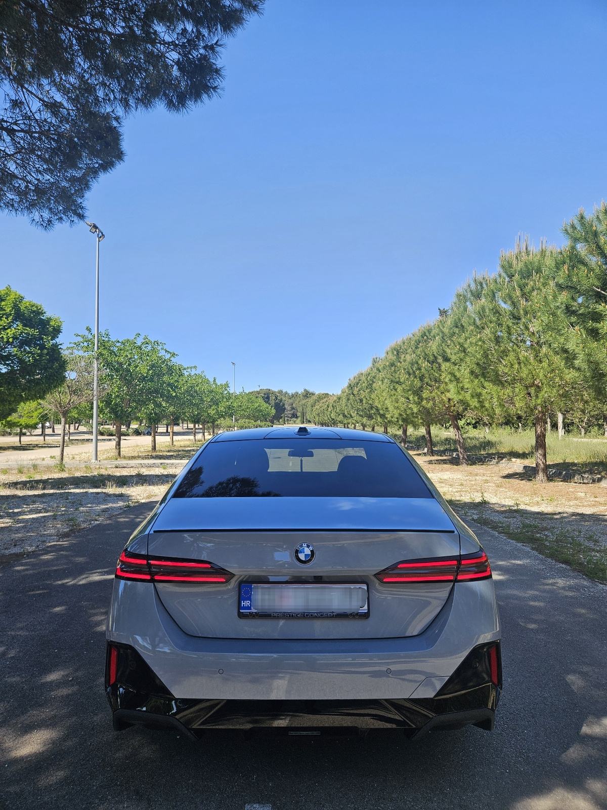 BMW serija 5 520d M-paket, Laser, H&K, 360kam, HeadUP,, fotografija 5