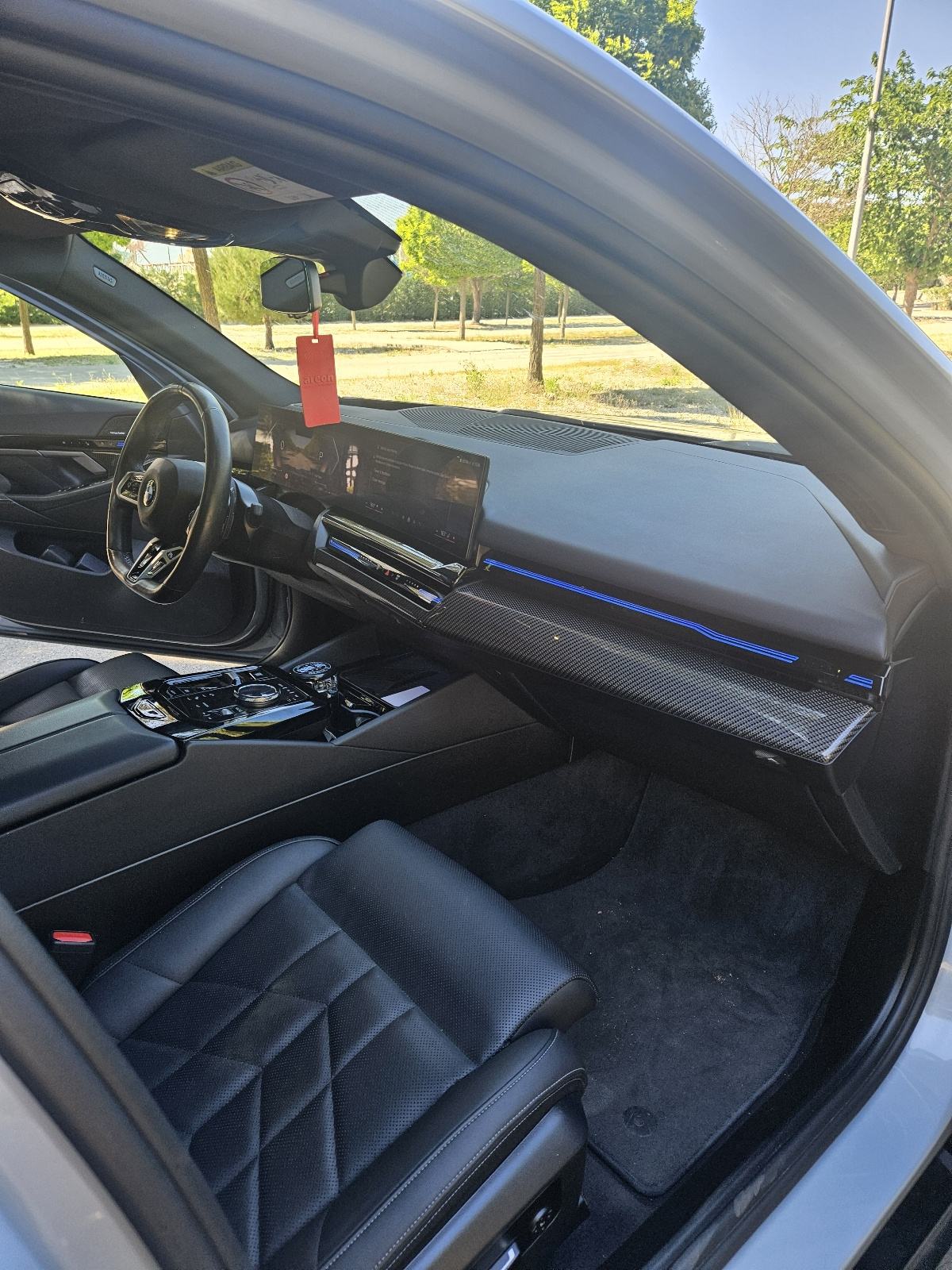 BMW serija 5 520d M-paket, Laser, H&K, 360kam, HeadUP,, fotografija 9