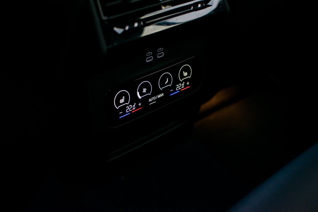 BMW serija 5 520d M PRO KAO NOV, fotografija 13