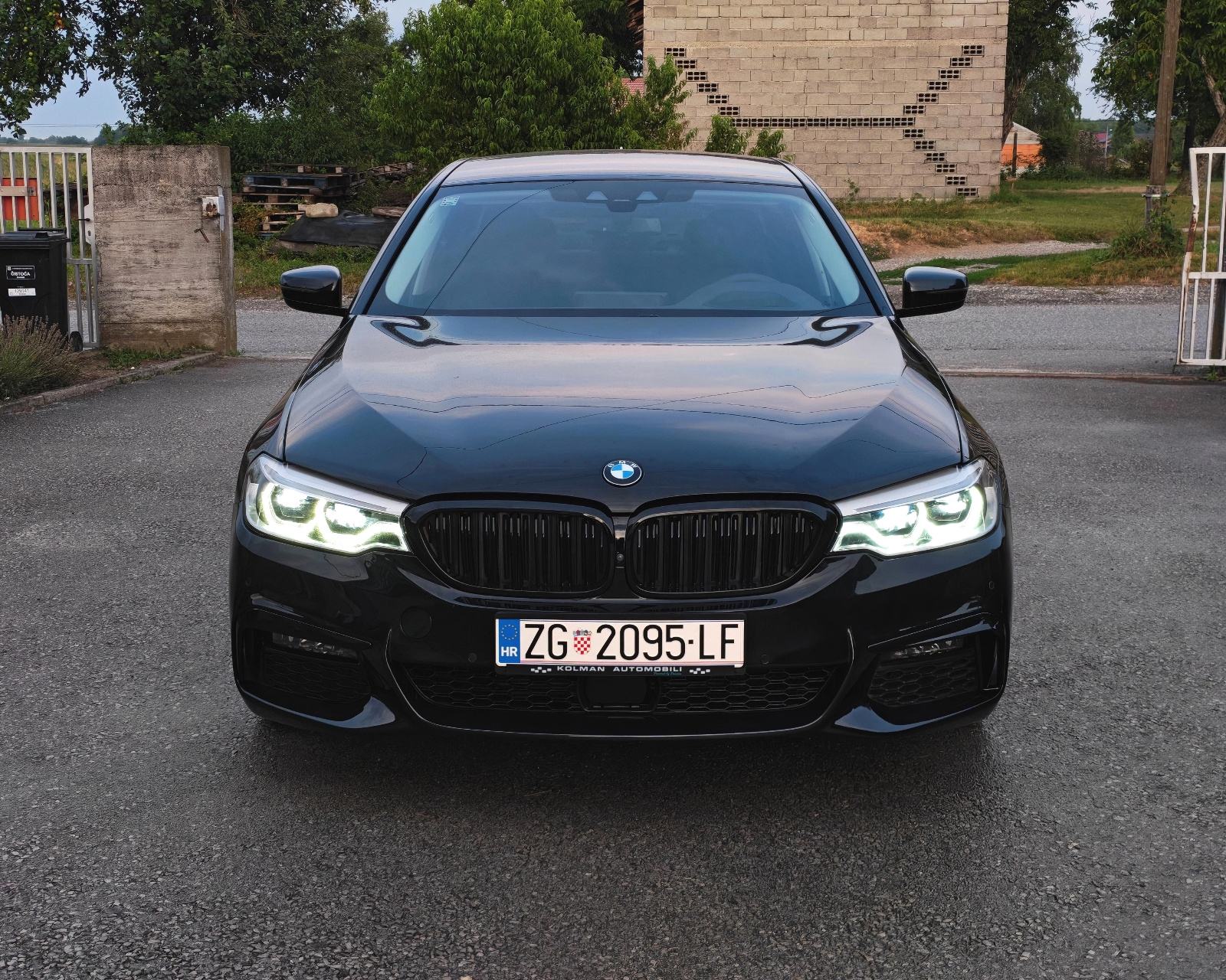 BMW serija 5 520d M sport digital key, fotografija 8