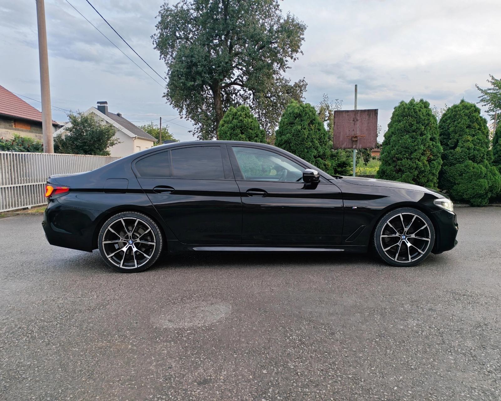 BMW serija 5 520d M sport digital key, fotografija 6