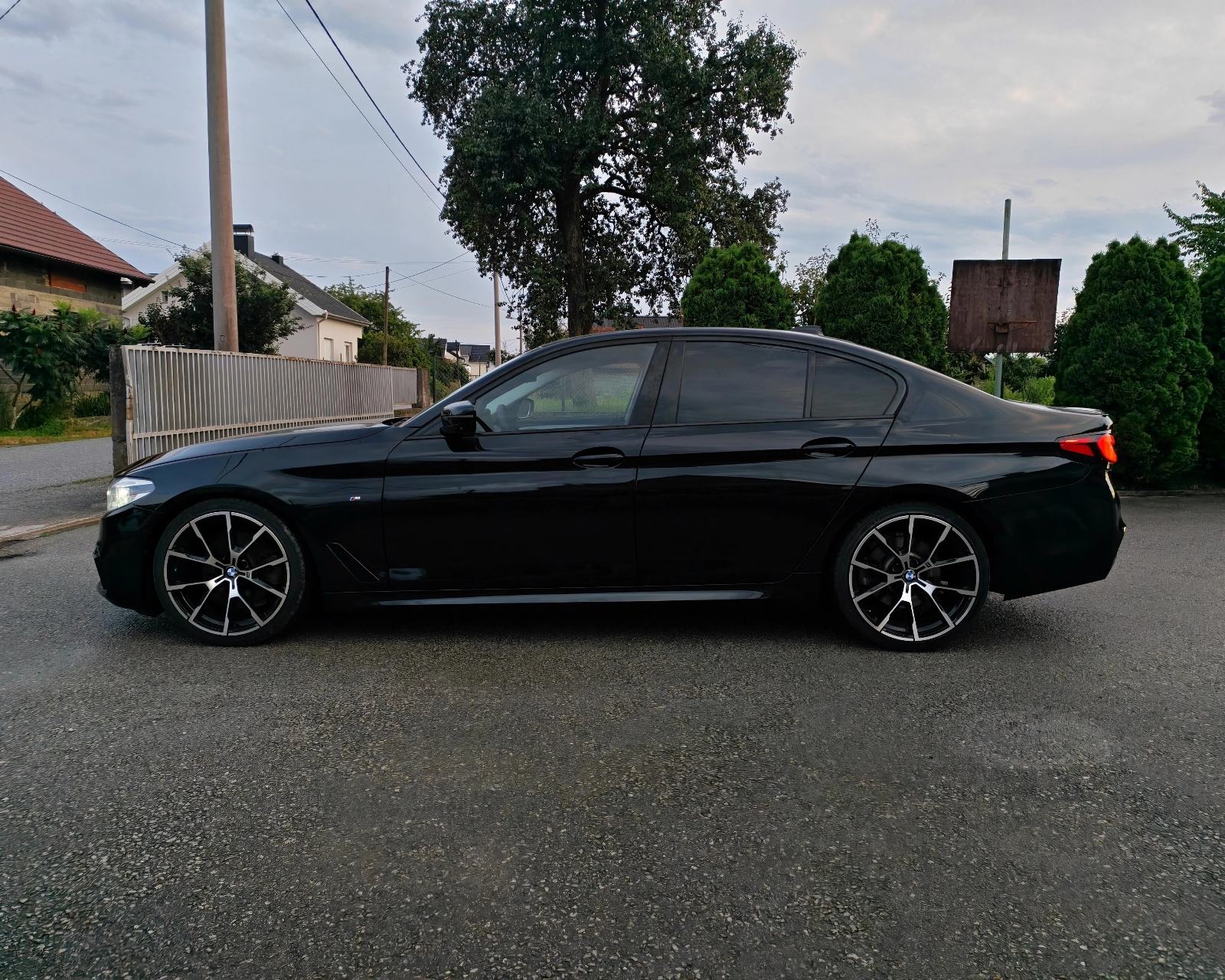 BMW serija 5 520d M sport digital key, fotografija 2