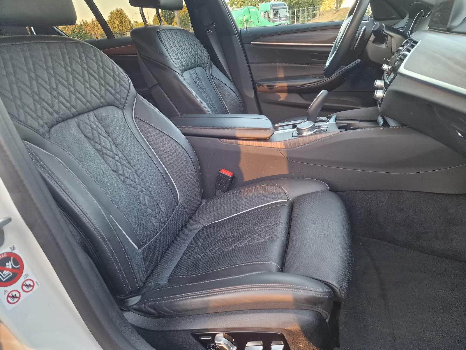 BMW serija 5 520d M-sport LED navi koža HeadUp klimaX4 displayKey, fotografija 6