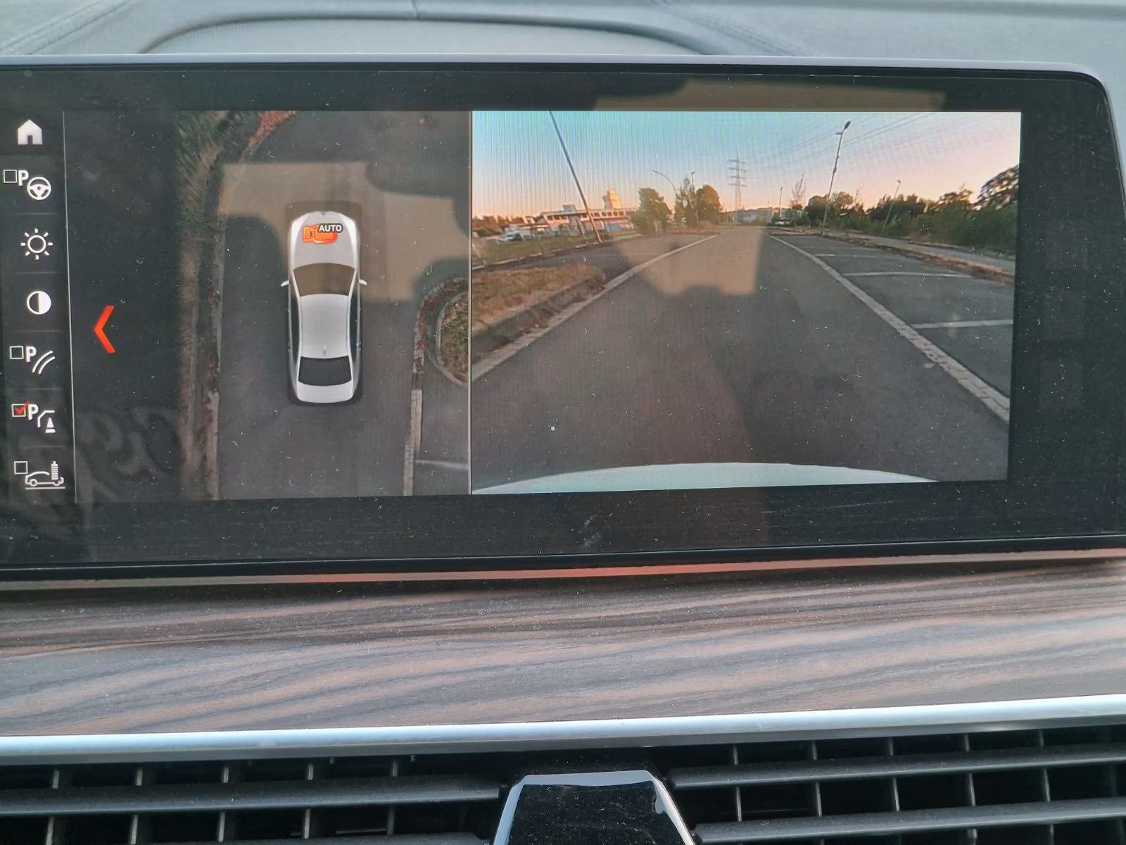 BMW serija 5 520d M-sport LED navi koža HeadUp klimaX4 displayKey, fotografija 12