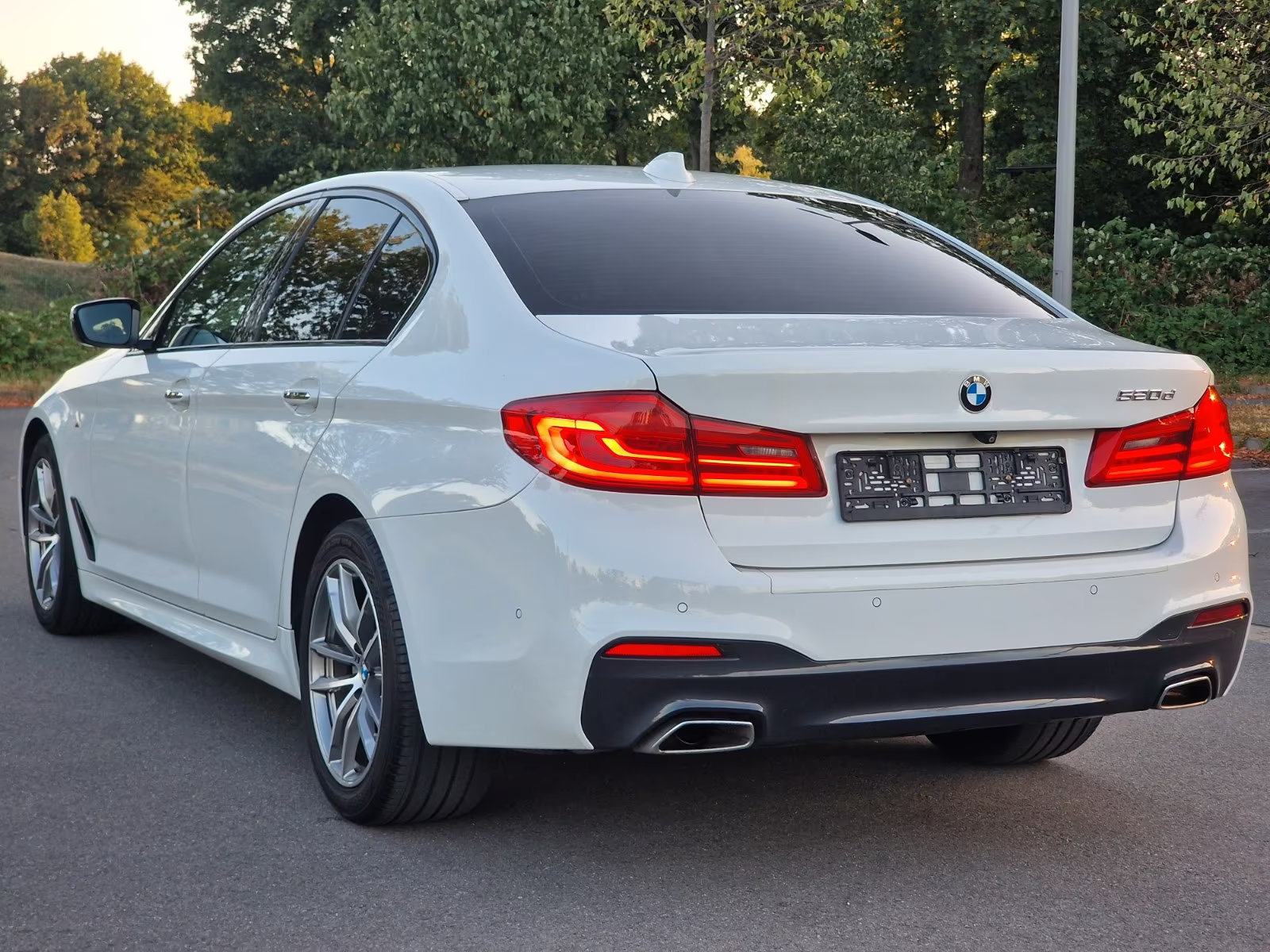 BMW serija 5 520d M-sport LED navi koža HeadUp klimaX4 displayKey, fotografija 18