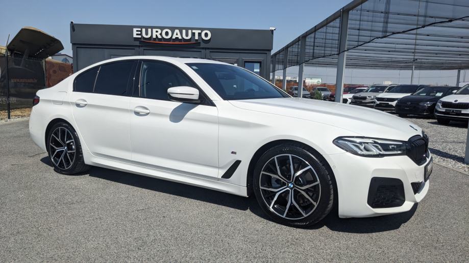 BMW SERIJA 5 520d M SPORT PAKET, fotografija 3