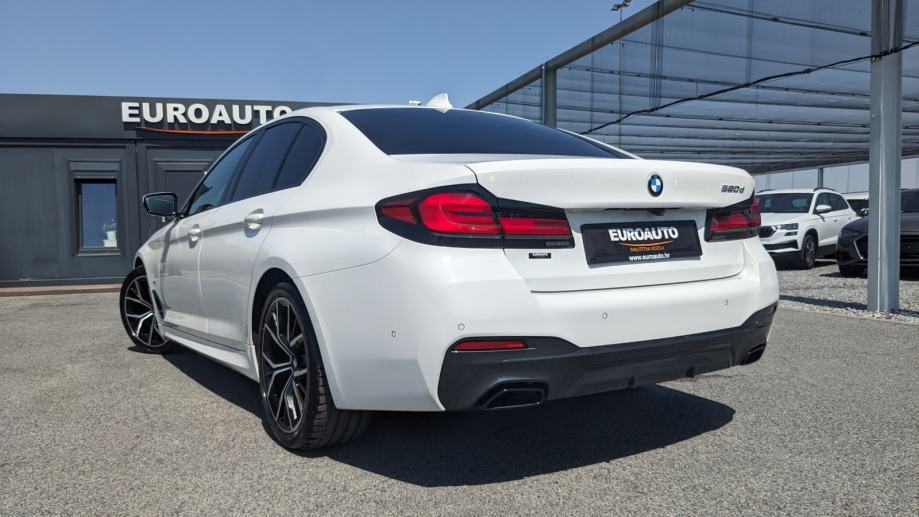 BMW SERIJA 5 520d M SPORT PAKET, fotografija 7