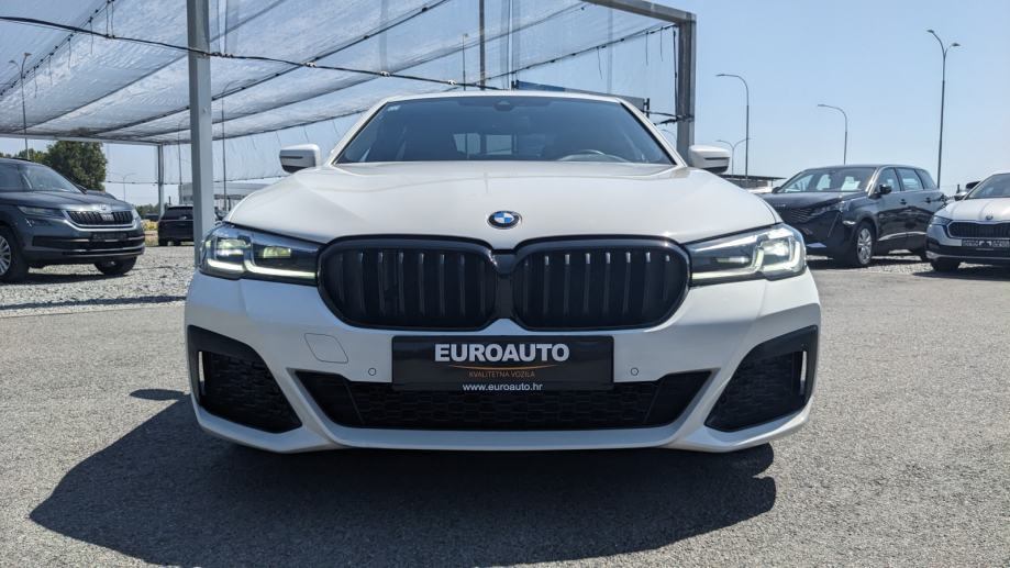 BMW SERIJA 5 520d M SPORT PAKET, fotografija 12