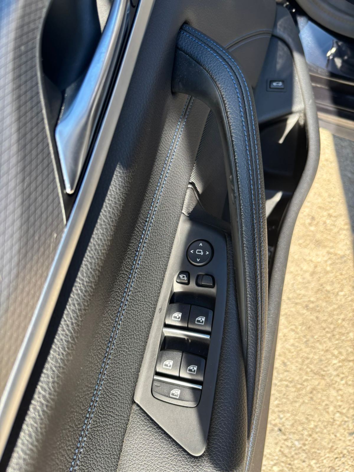 BMW serija 5 520d M SPORT, fotografija 15