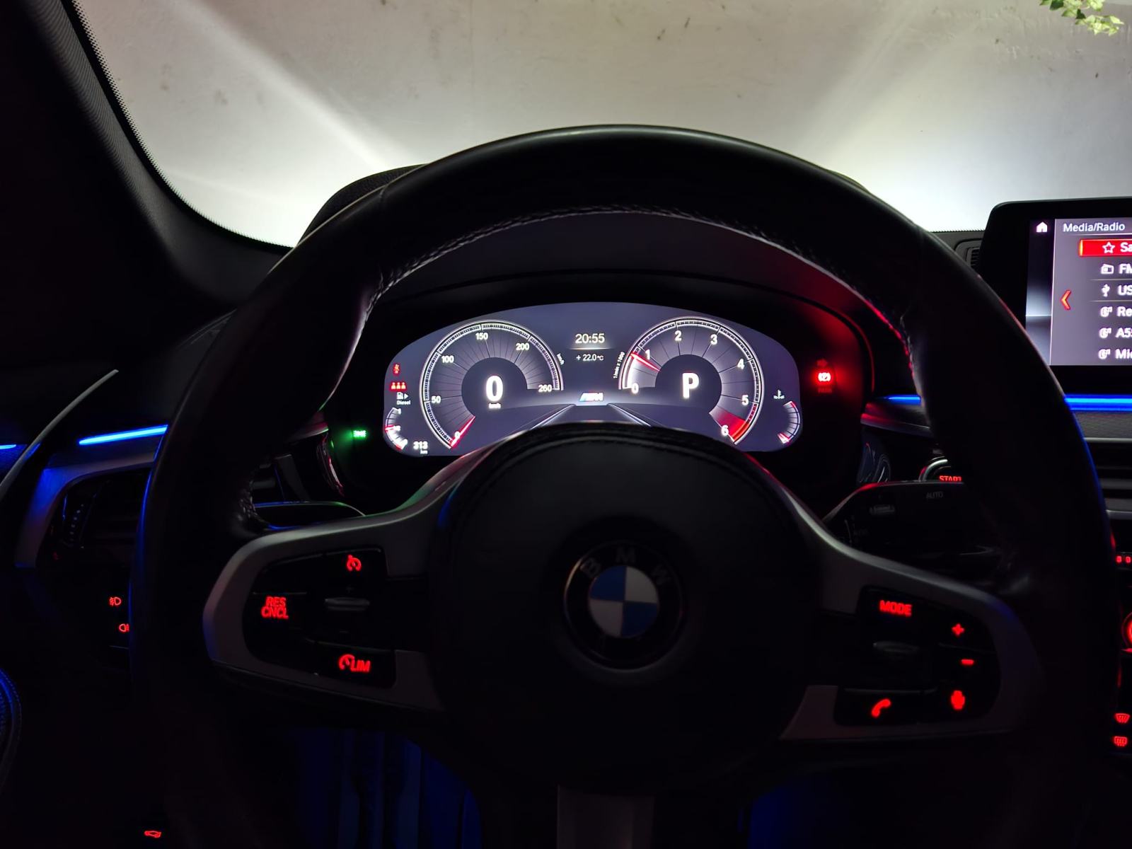 BMW serija 5 520d M SPORT, fotografija 17