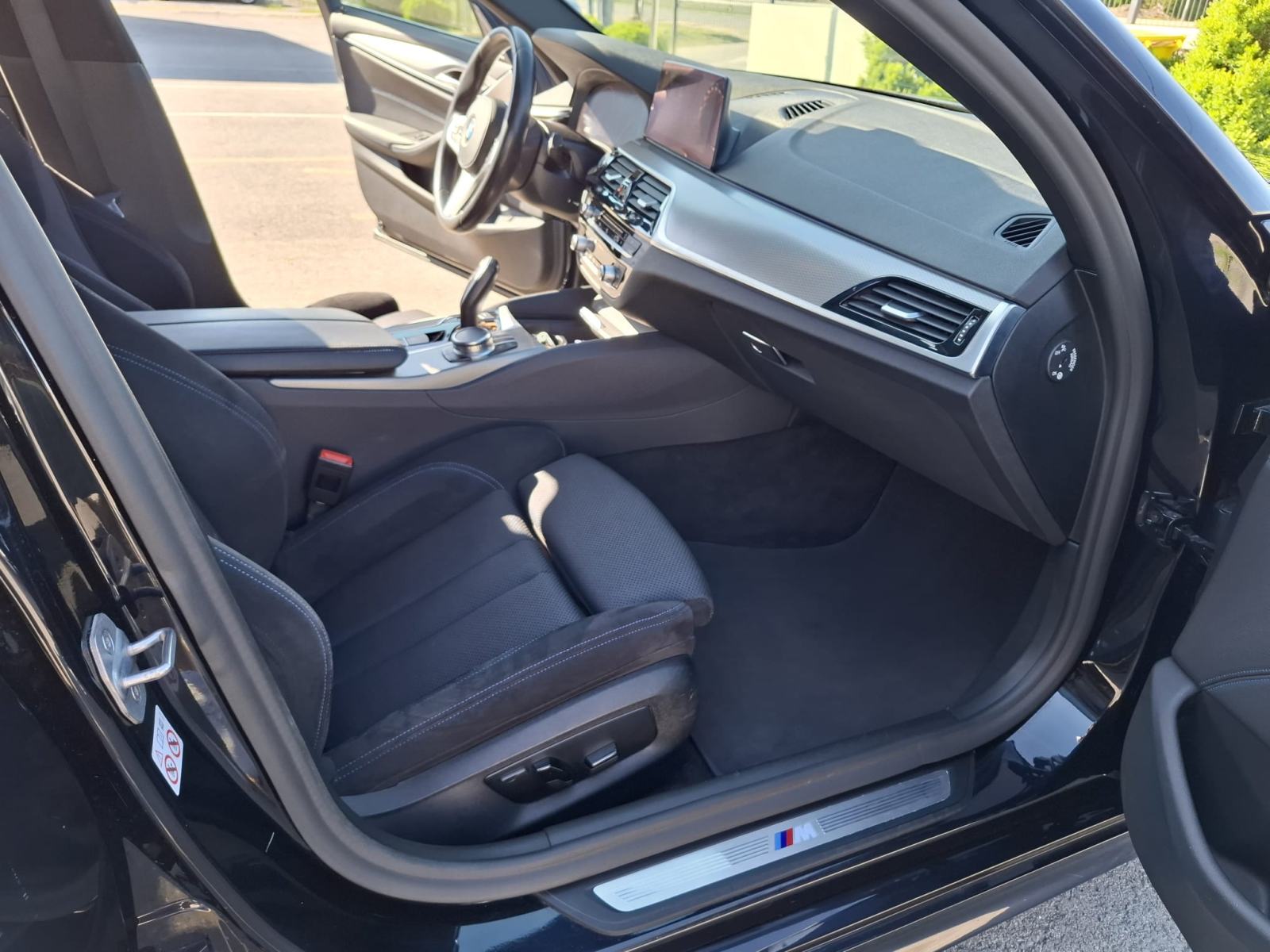 BMW serija 5 520d M SPORT, fotografija 10