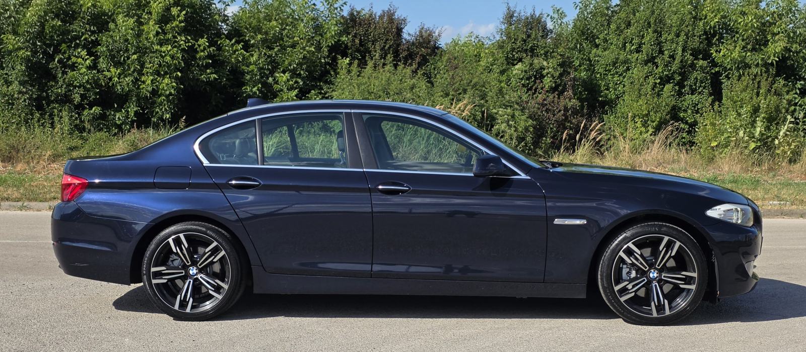 BMW serija 5 520d *PANORAMA,KAMERA,GRIJANJE SJEDALA*, fotografija 7