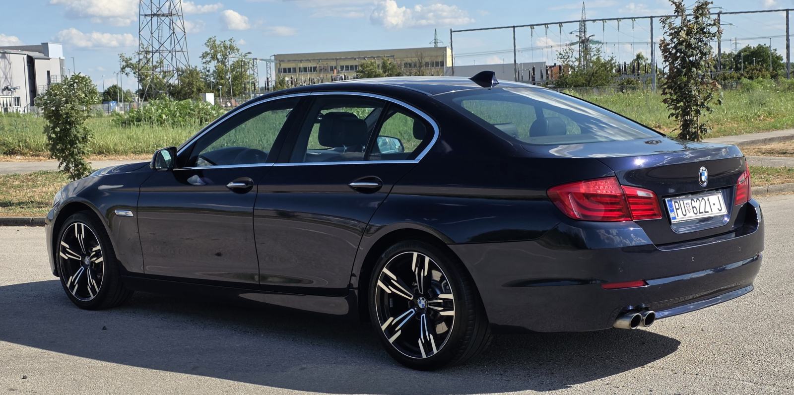 BMW serija 5 520d *PANORAMA,KAMERA,GRIJANJE SJEDALA*, fotografija 6