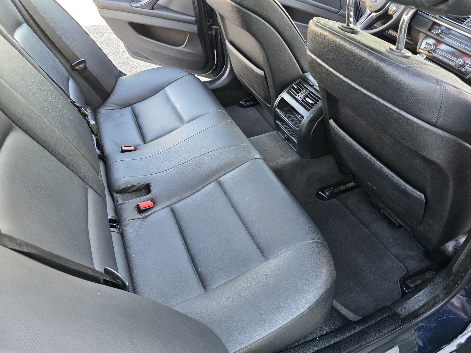 BMW serija 5 520d *PANORAMA,KAMERA,GRIJANJE SJEDALA*, fotografija 14
