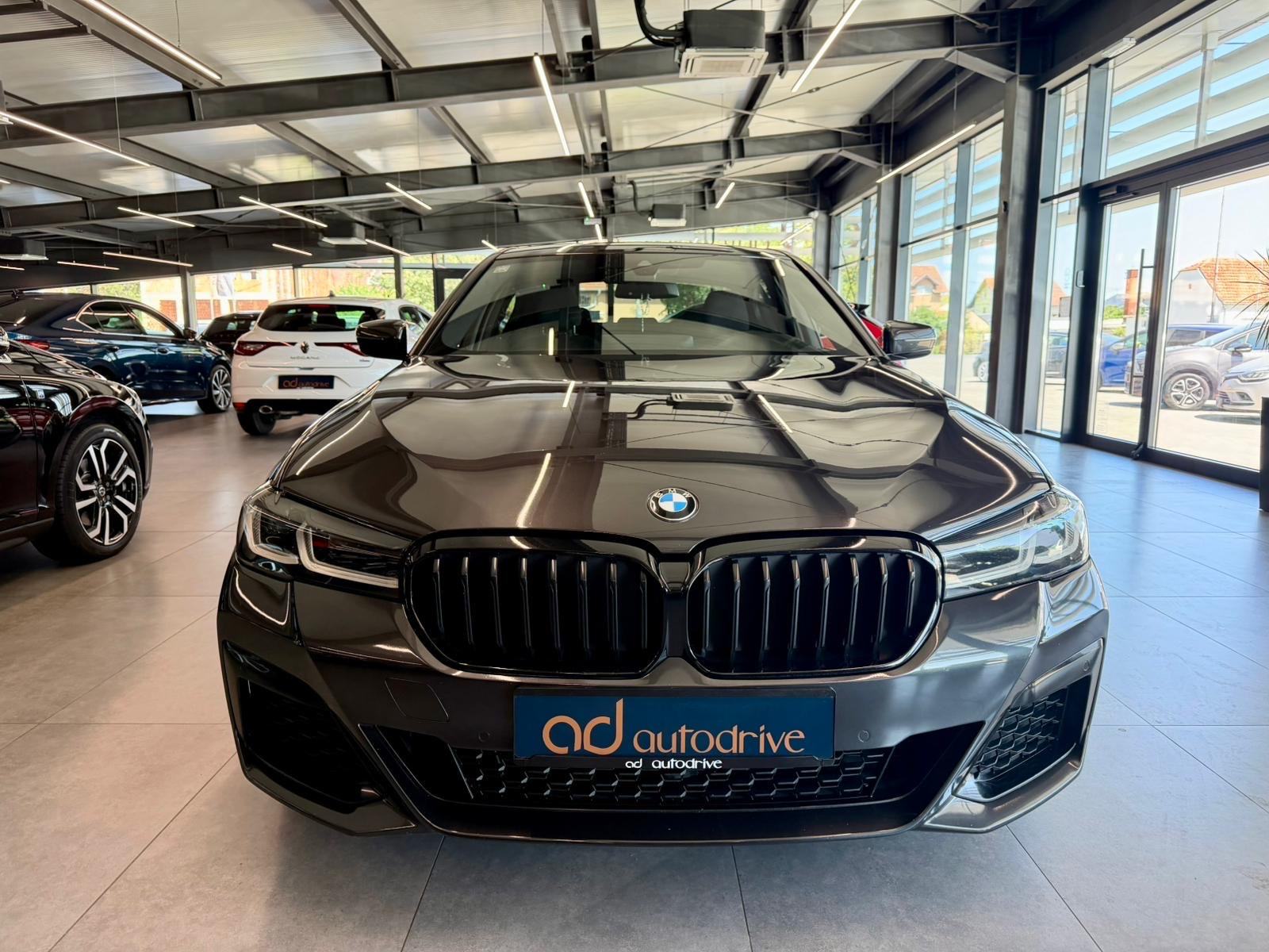 BMW serija 5 520d M PAKET • NAVI • VIRTUAL • KAMERA • ALU18" • LEASING, fotografija 3