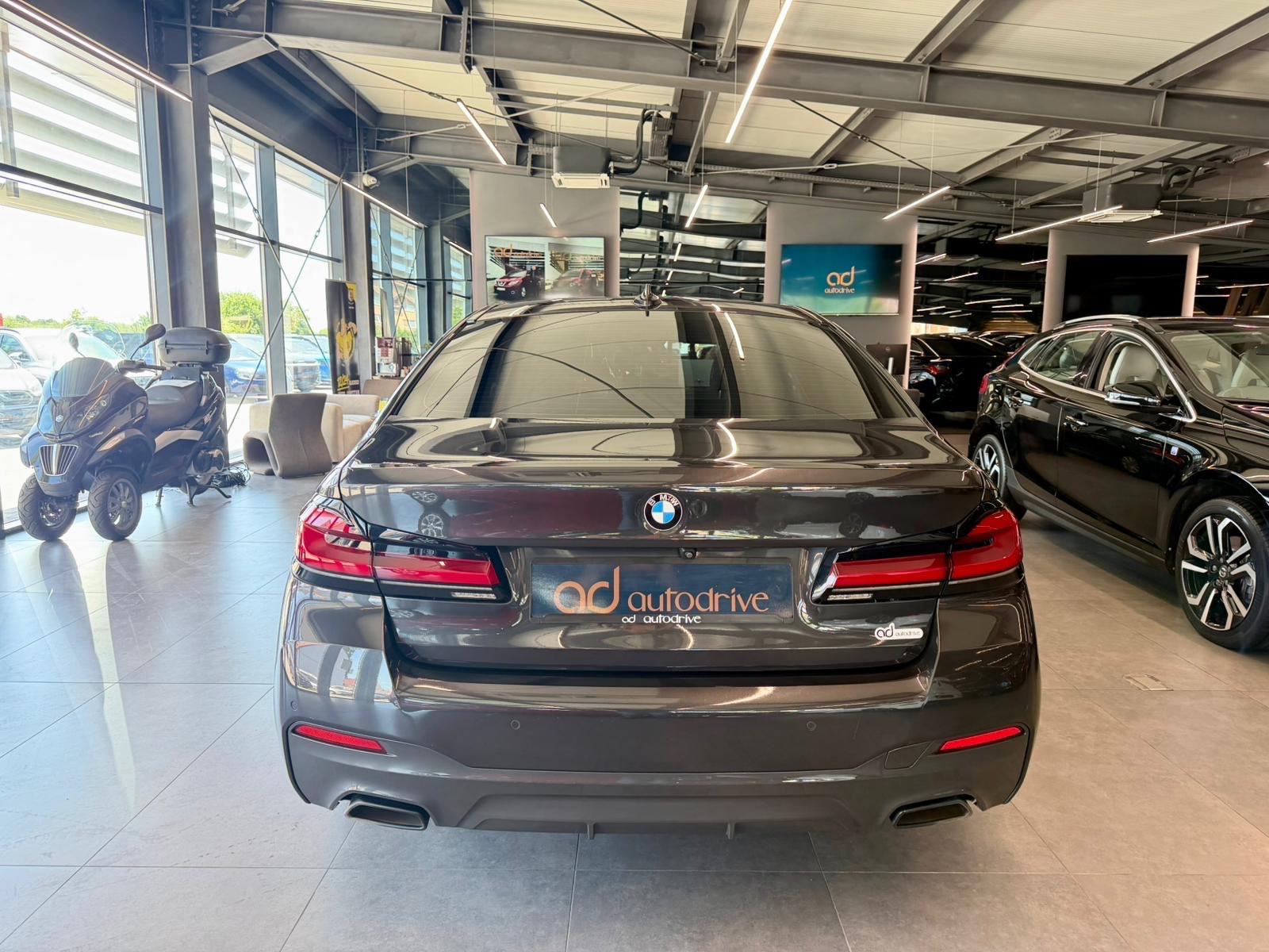 BMW serija 5 520d M PAKET • NAVI • VIRTUAL • KAMERA • ALU18" • LEASING, fotografija 6