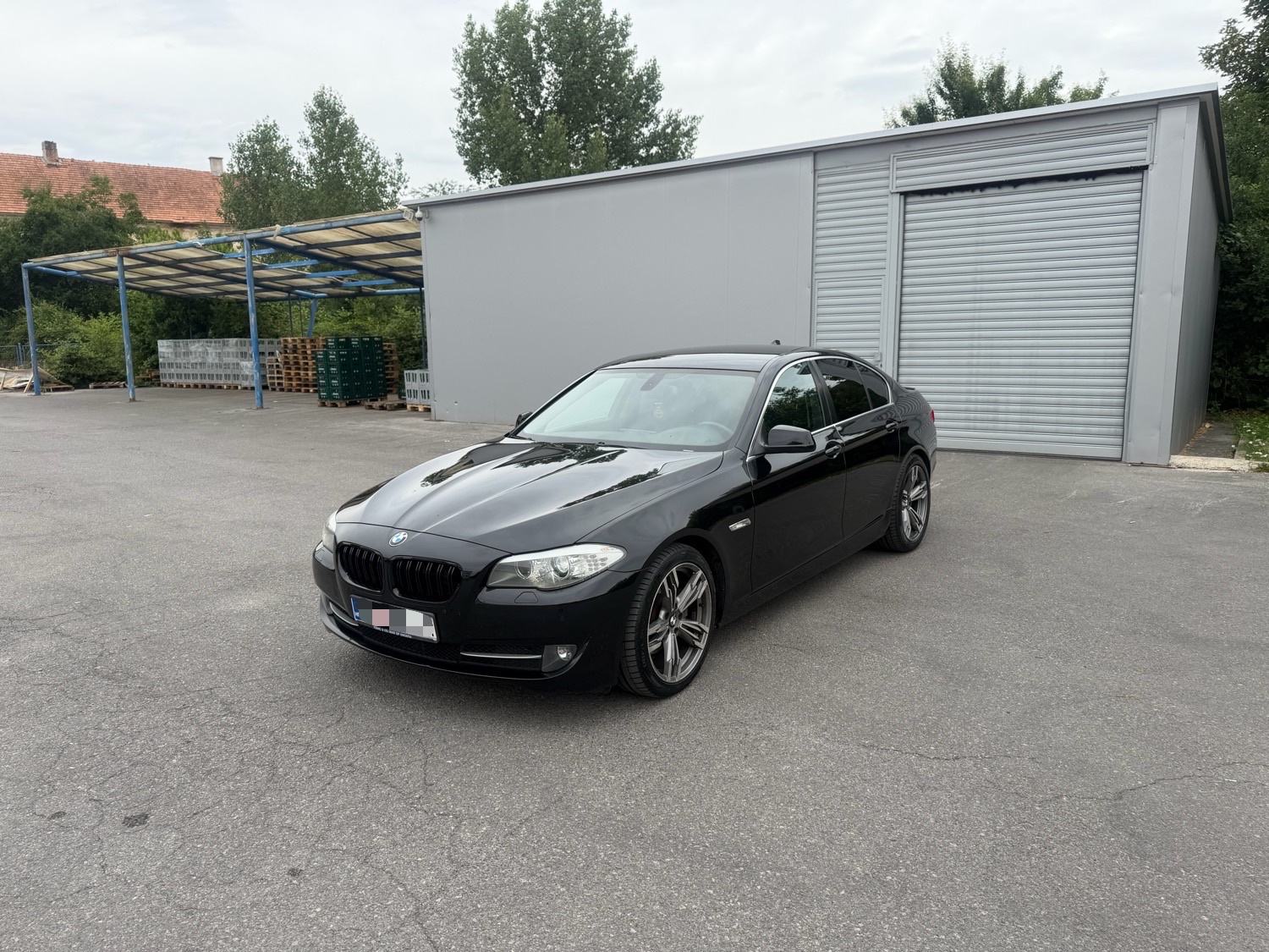 BMW serija 5 520d “Sag 8 brz,F1,Alu19,Org km,Velika navi,očuvan”, pogled izvana - slika 3