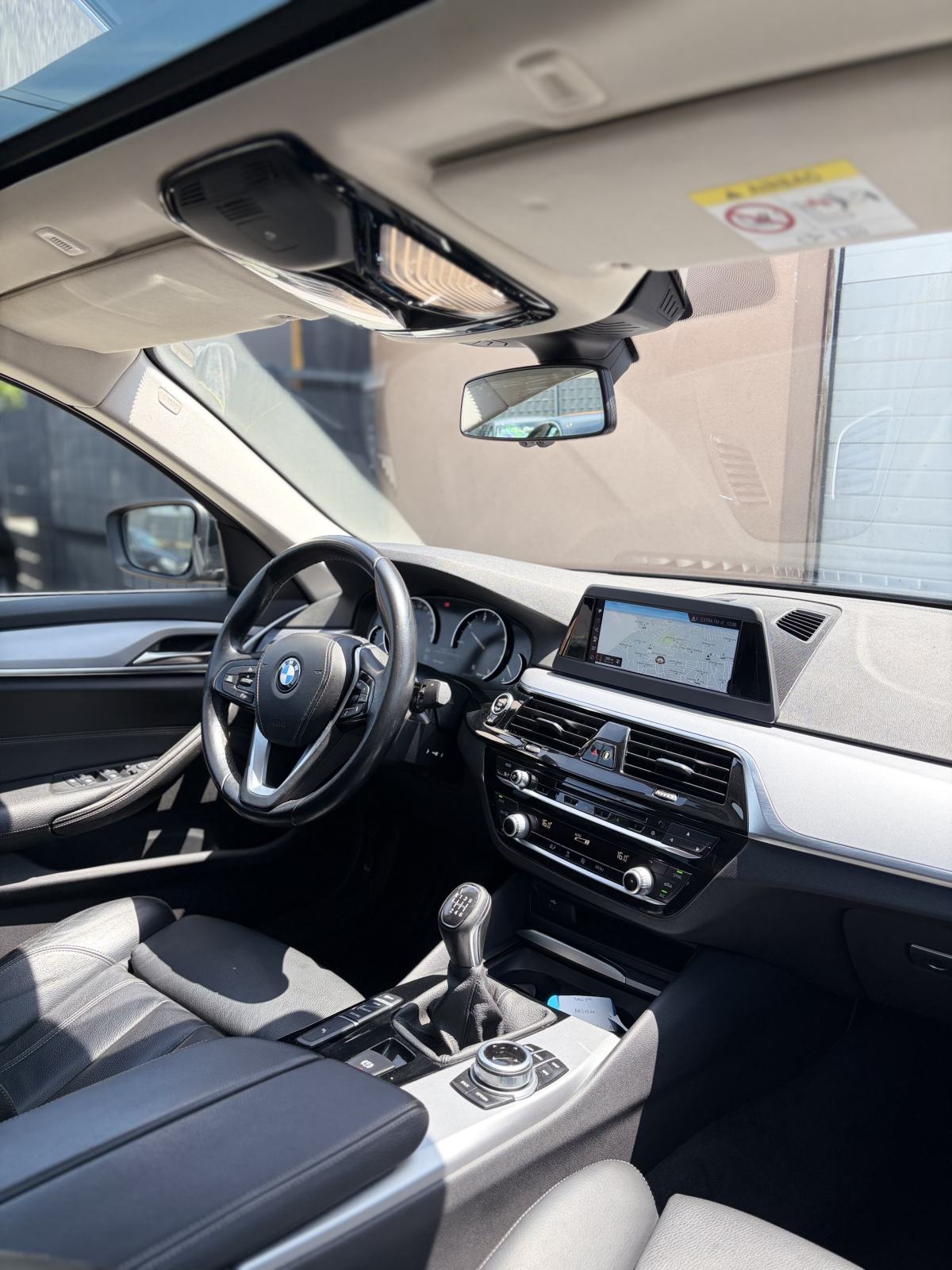 BMW serija 5 520d ŠIBER,NAVI,XENON,TEMPOMAT.., fotografija 12