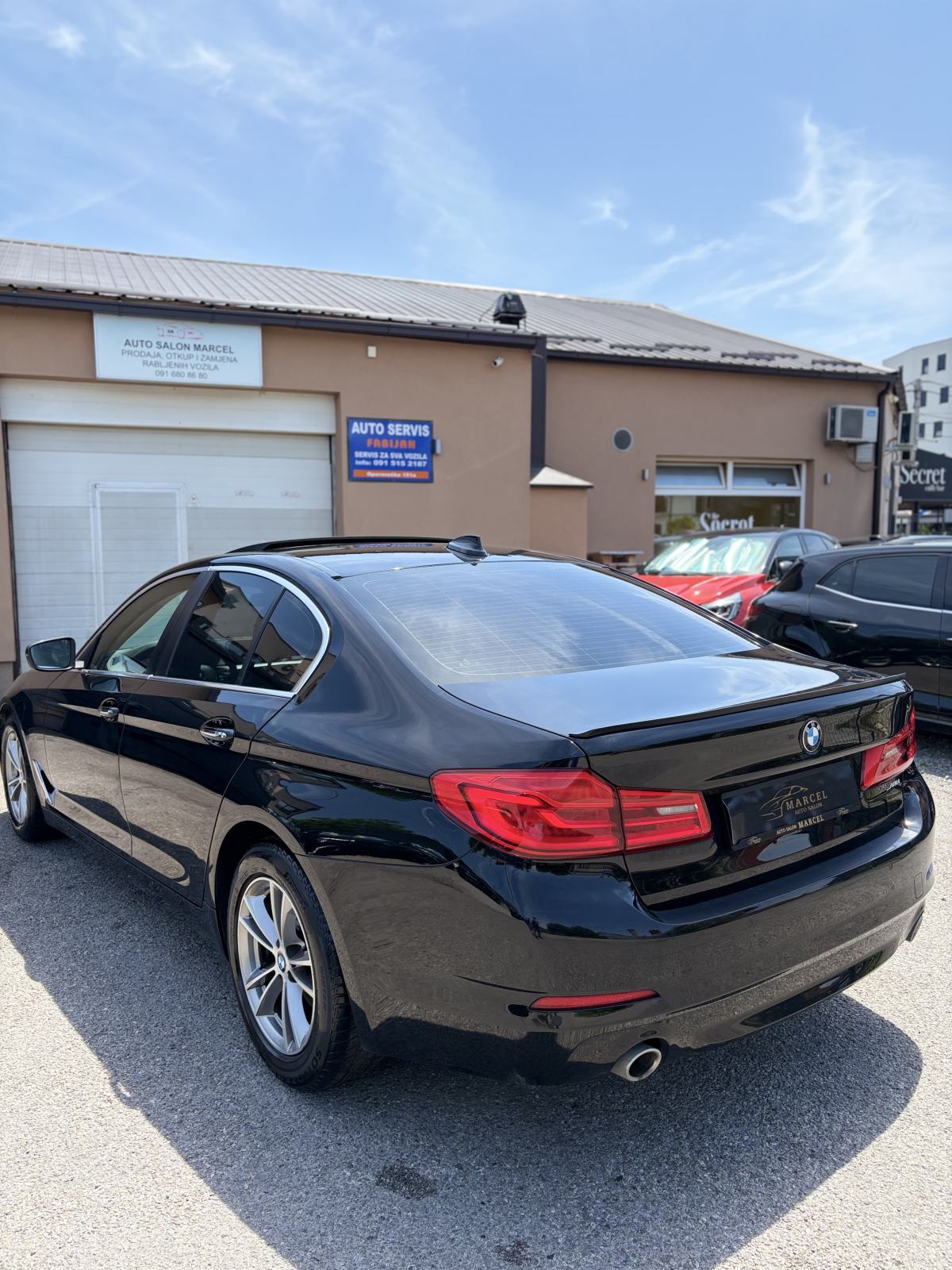 BMW serija 5 520d ŠIBER,NAVI,XENON,TEMPOMAT.., fotografija 5