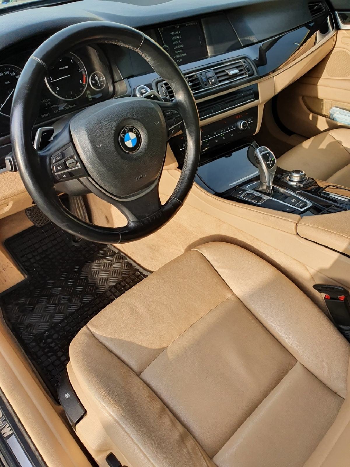 BMW serija 5 520d, fotografija 9