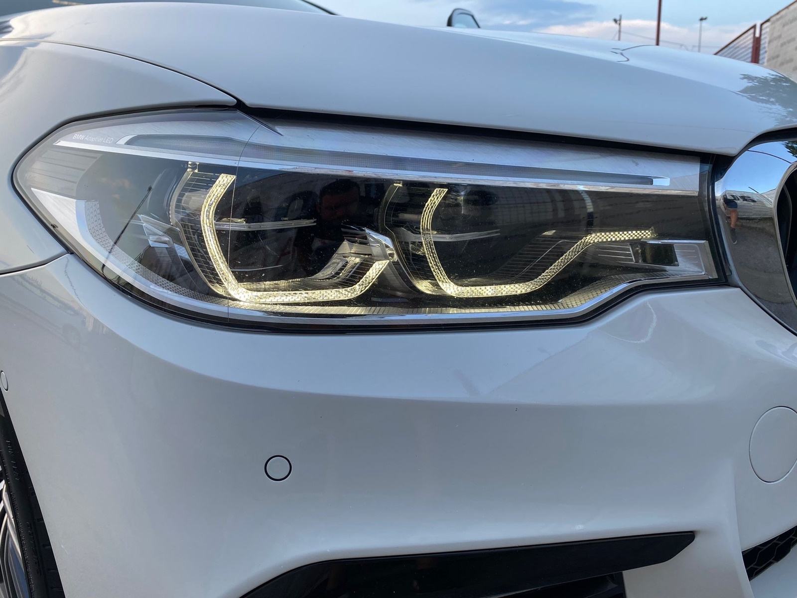 Bmw serija 5 520d M-Paket, Led, Navigacija, Alcantara, 19”,, pogled izvana - slika 5