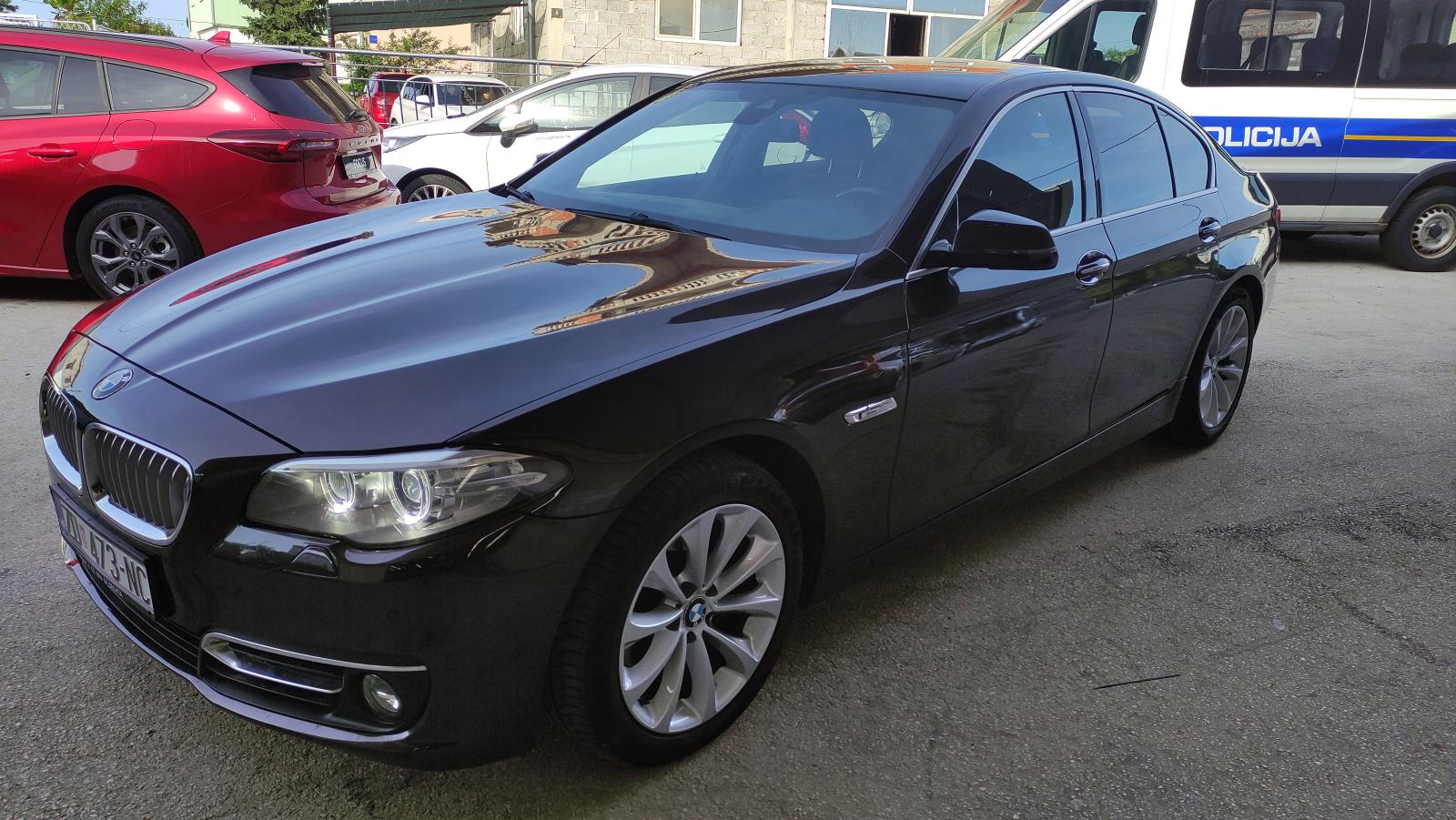 BMW serija 5 520d, fotografija 1
