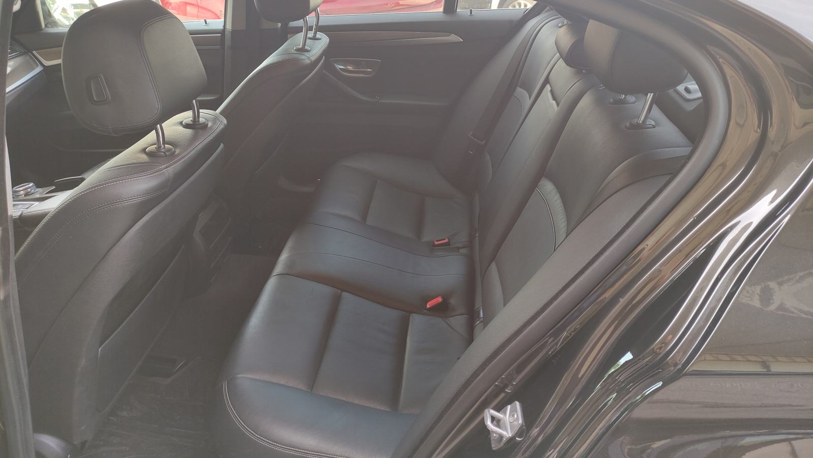 BMW serija 5 520d, fotografija 7