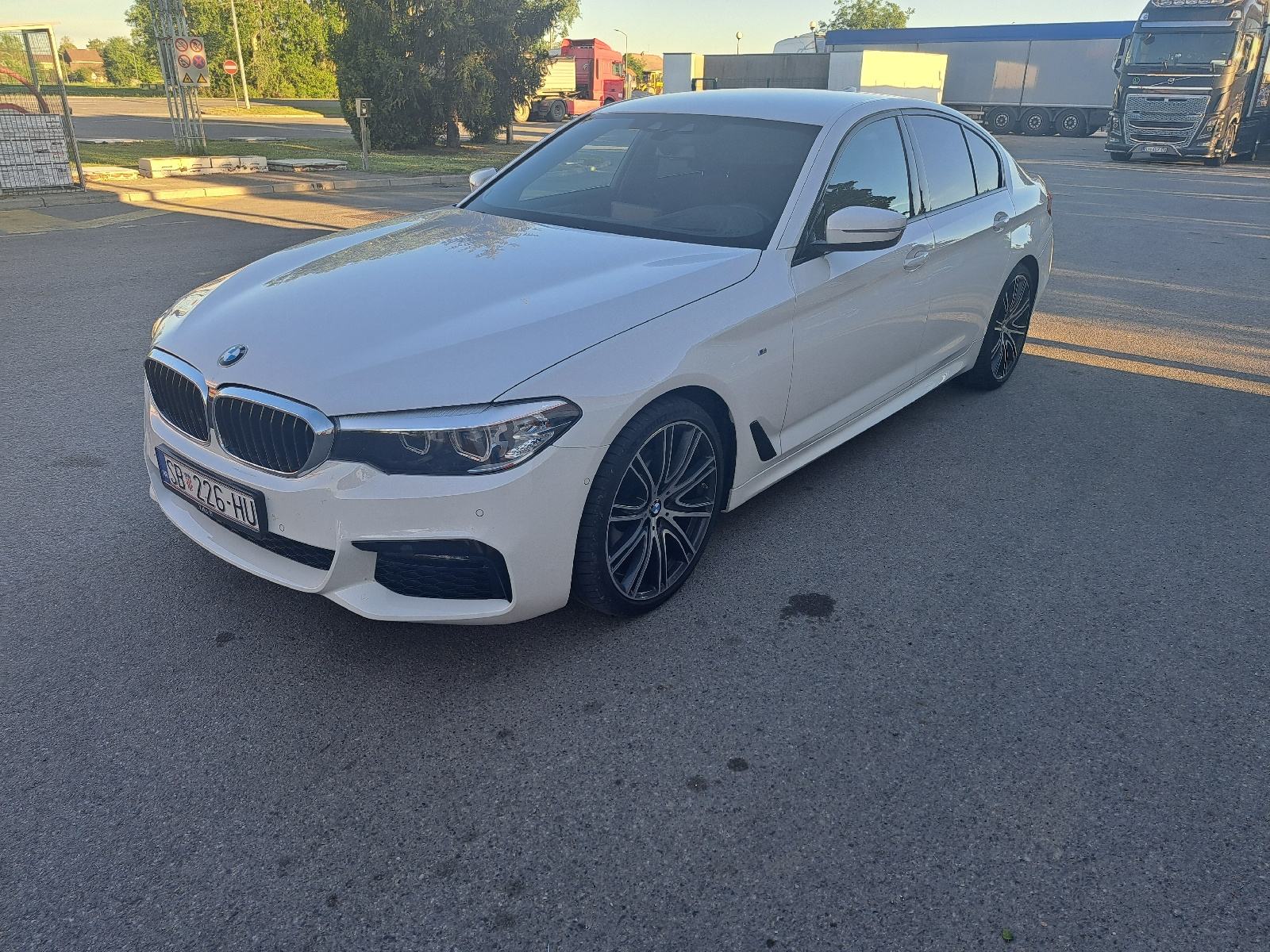 BMW serija 5 520d, fotografija 4