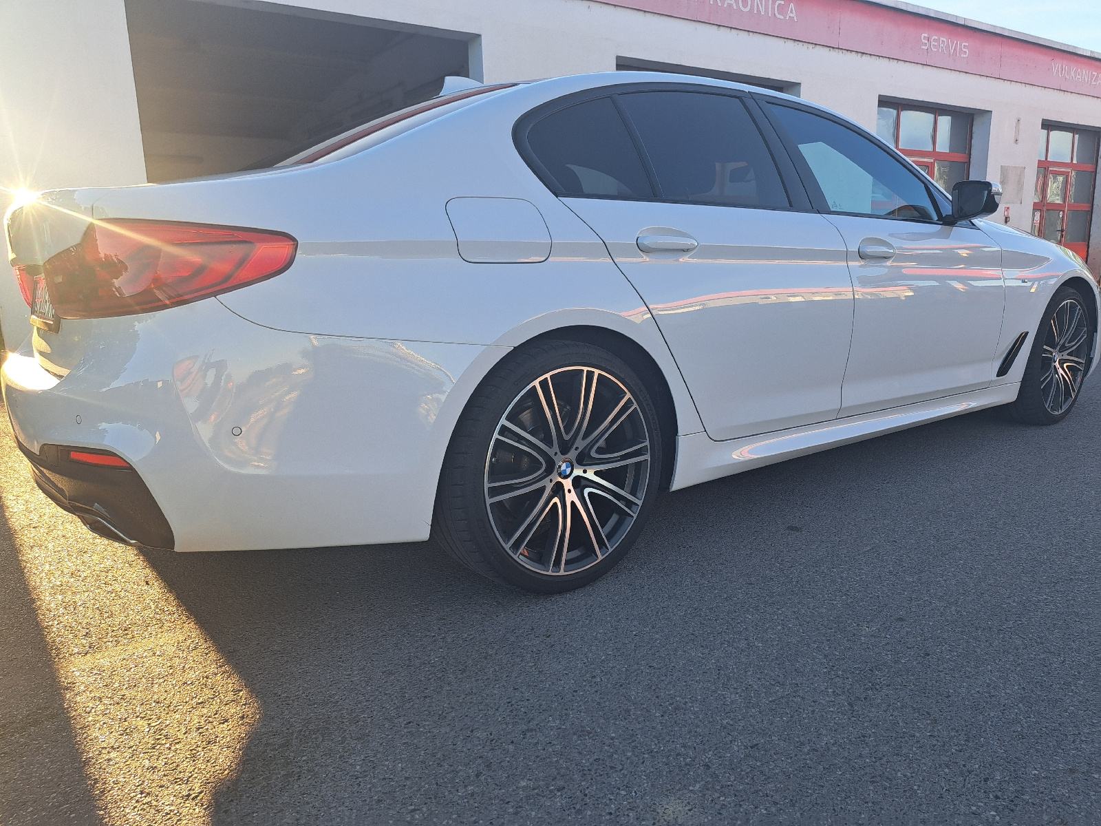 BMW serija 5 520d, fotografija 5