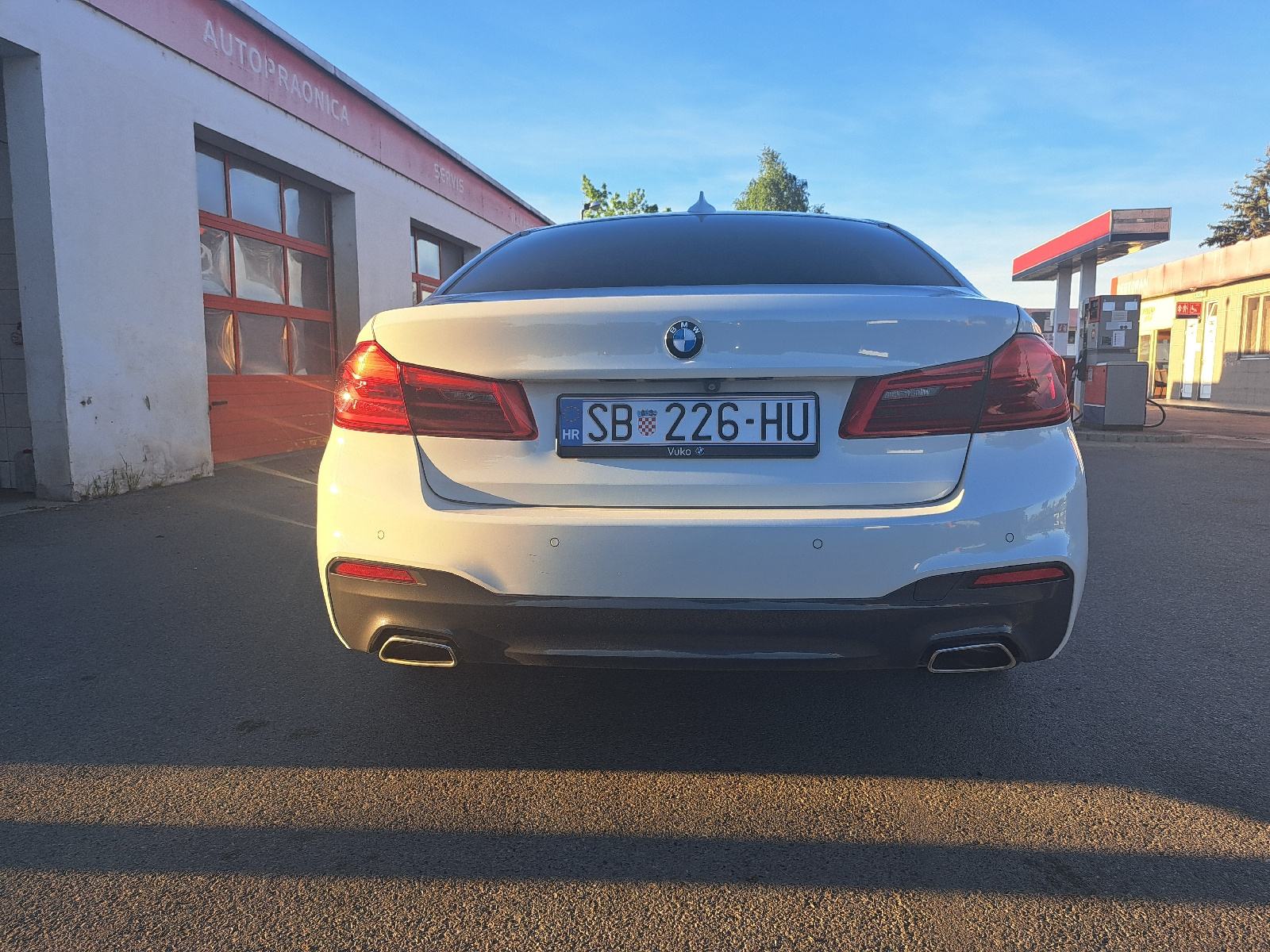 BMW serija 5 520d, fotografija 6